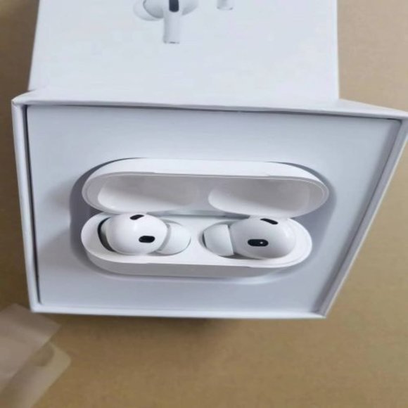 Airpod Pro (Gen 2) - Picture 1 of 8